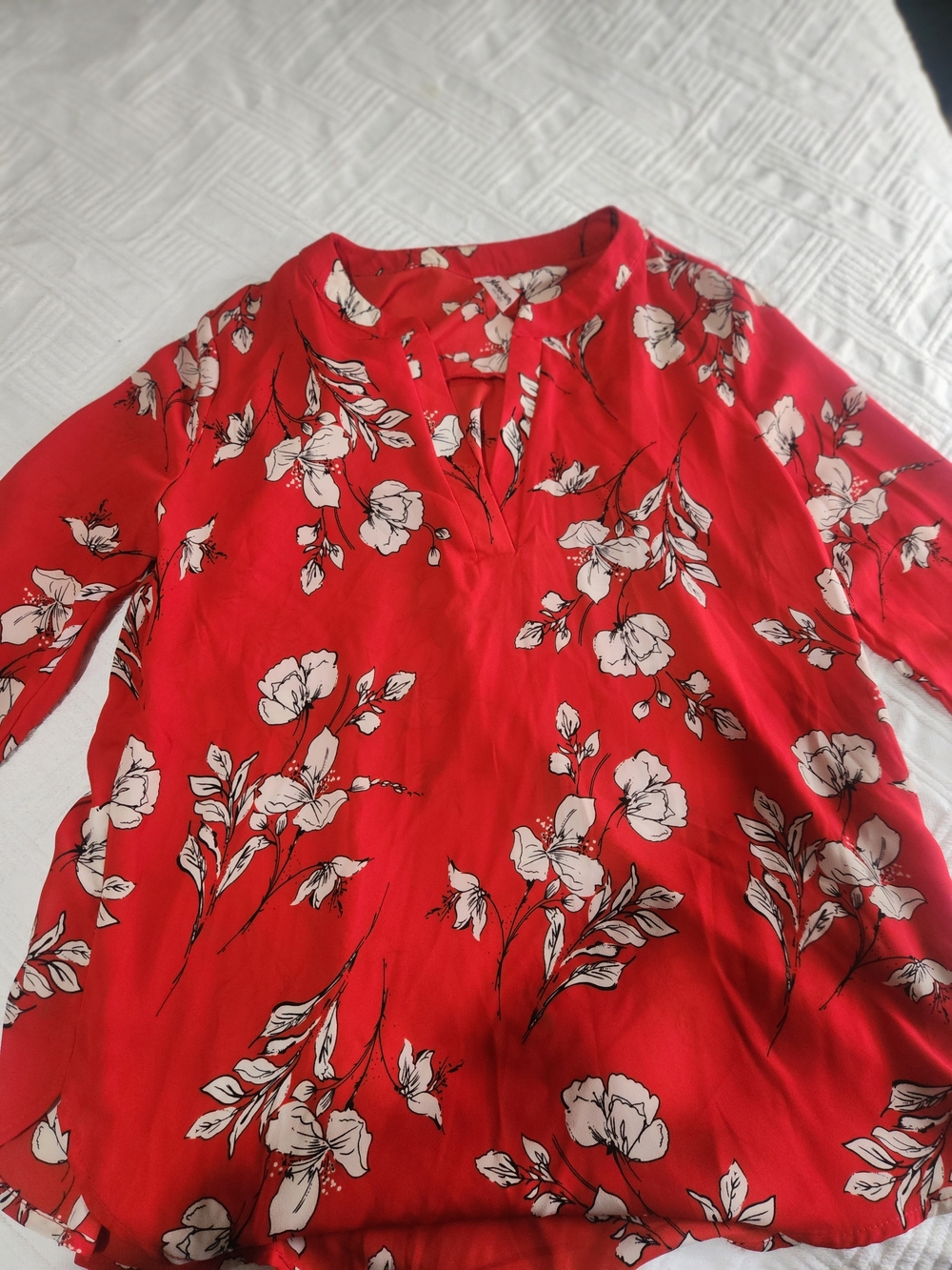 Red Floral Split-Neck Tunic Top